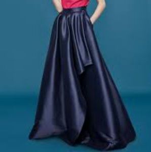 Eliza J Cascaded Navy blue fancy skirt NWT